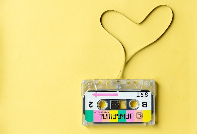 background,music,heart,love,icon,cute,yellow,yellow background,disco,data,music background,media,tape,symbol,cute background,80s,love background,audio,entertainment,focus