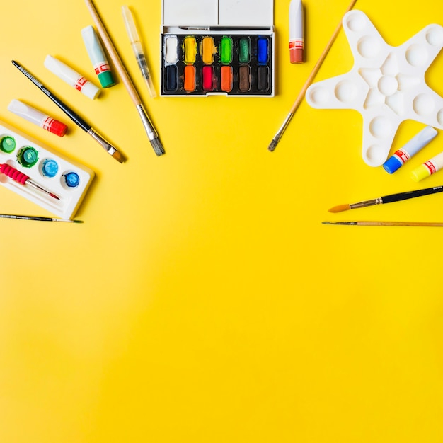background,watercolor,brush,space,art,colorful,square,yellow,paint brush,fun,painting,life,studio,creativity,craft,professional,tool,bright,inspiration,palette