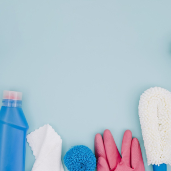 Free Photo  Top view arrangement with cleaning products on pink background