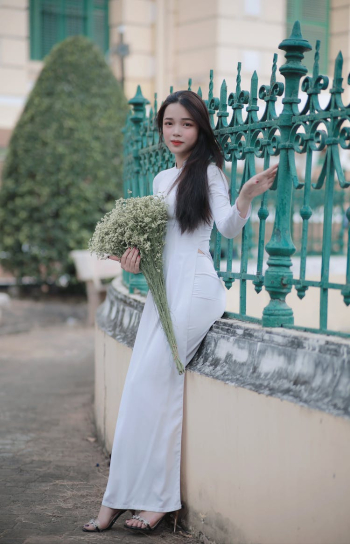 Free: Funny stylish sexy smiling beautiful young hippie woman model in  summer white hipster clothes posing in the street Free Photo 