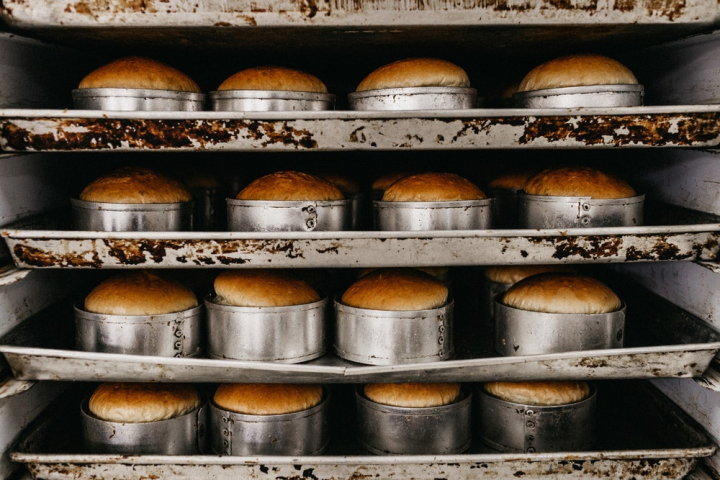 abundance,baked,baked goods,bakery,baking,bread,close-up,container,cooking,cookware,delicious,food,food photography,oven,pastry,production,steel,tasty,trays