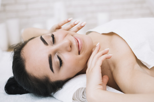 facial massage,facial care,therapeutic,facial treatment,massages,receiving,face care,relaxed,relaxing,relaxation,treatment,calm,hygiene,stones,therapy,facial,towel,zen,wellness,care,relax,salon,healthy,natural,massage,body,beauty salon,face,health,spa,beauty,nature,woman