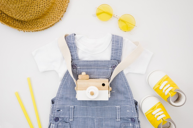 t,coverall,lay,horizontal,flat lay,baby clothes,top view,top,newborn,accessories,view,toy,hat,flat,shoes,white,glasses,clothes,shirt,photo,white background,cute,t shirt,camera,baby,background