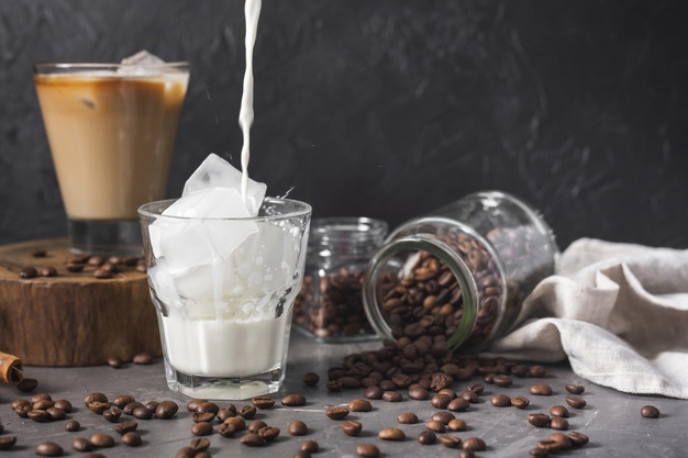 frappuccino,brewed,aromatic,variety,cappuccino,horizontal,beans,beverage,herbal,herbs,hot,coffee beans,drinks,healthy,drink,ice,milk,health,coffee