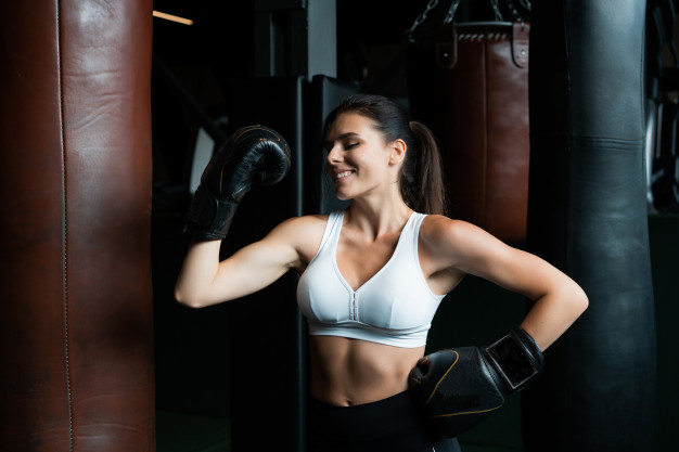 Calories Burned While Boxing With a Heavy Bag | livestrong
