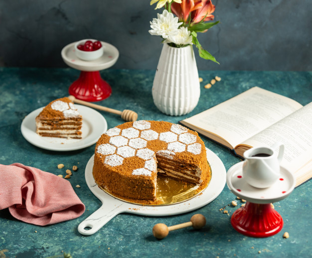 Hive Honey Cake India - There is no better cake than Hive Honey Cake😋  Because it's that worth it 💯 #hivehoneycake #originalhoneycake  #coffeehoneycake #coffeecake #coffee #hivecake #honeycake #russianhoneycake  #cakedesign #cakesofinstagram #kerala ...