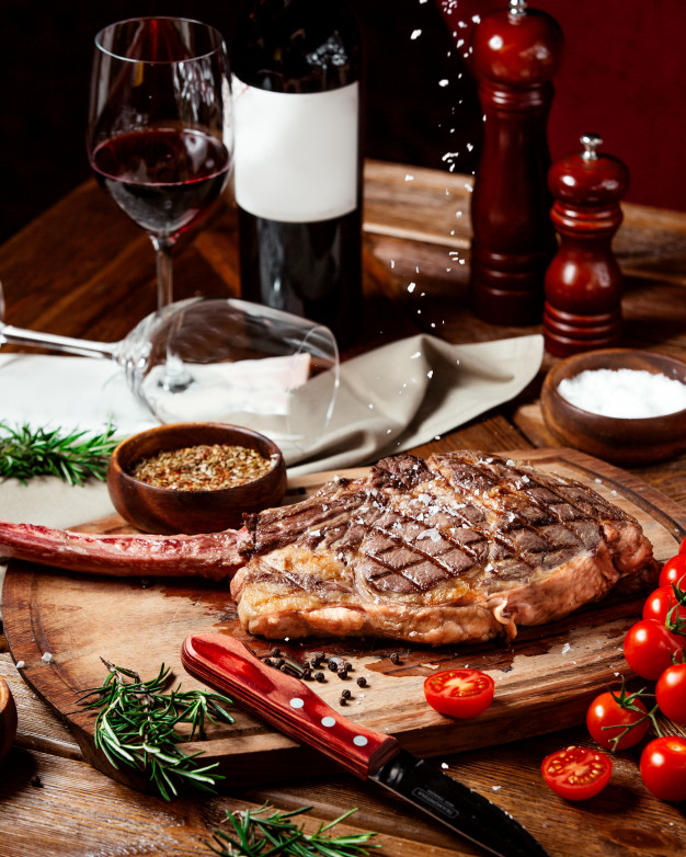 garnished,beefsteak,serving,grilled,salt,beef,steak,barbecue,bbq,dinner,meat,board,wood,food