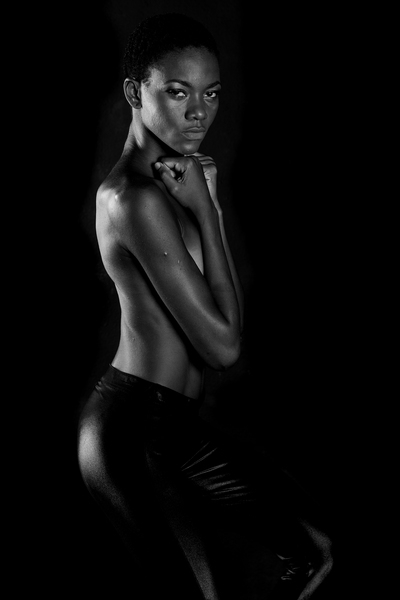 beautiful,beauty,black and white,black-and-white,body,dark,erotic,female,girl,model,naked,nude,person,portrait,pose,sexy,woman