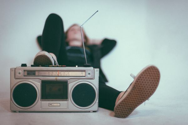 music,musician,musical instrument,woman,light,sea,idea,music,hand,stereo,person,shoe,equipment,trainer,sole,technology,sneakers,tech,cassette tape,radio,aerial