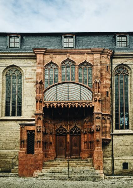 travel,building,architecture,building,old,door,window,door,architecture,building,architecture,urban,historical,stained glass,facade,cathedral,exterior,structure,historic,stone,architectural
