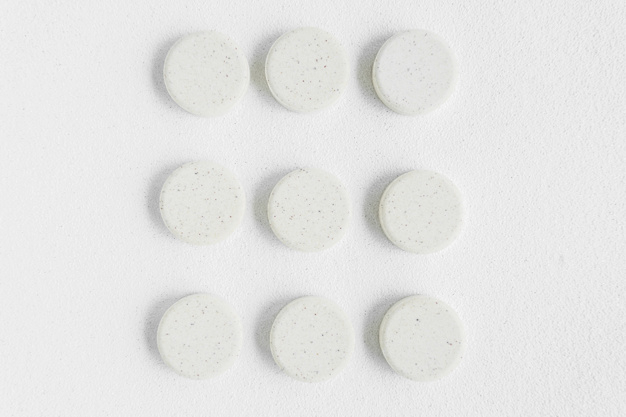 circle,medical,health,white,backdrop,medicine,tablet,round,pharmacy,care,healthcare,chemical,sick,clinic,pills,lifestyle,problem,health care,pill,vitamin