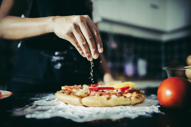 background,food,hand,pizza,hands,kitchen,table,black background,chef,black,cook,cooking,food background,make up,cheese,dark background,tomato,background black,traditional,dark