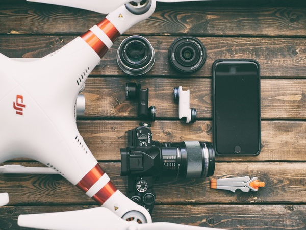 technology,drone,camera,cellphone,lens,picture,video,records,gadgets,olympus,steel,wooden,flying
