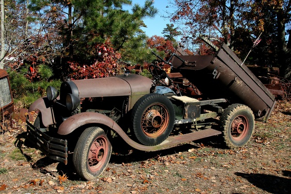 abandoned,antique,army,auto,automobile,automotive,battle,car,classic,combat,drive,junk,junkyard,military,old car,outdoors,rust,rusted,transportation,transportation system,trees,truck,vehicle,vintage,wheels,wreck,Free Stock Photo