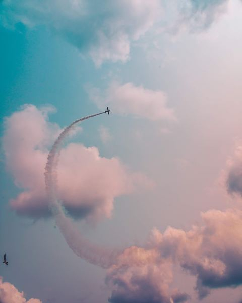 flight,height,plane,magic,wallpaper,sea,cloud,outdoor,sunset,trail,airplane,flight,airplane trail,wing,gust,vision,altitude,experience,travel,show,air,free images