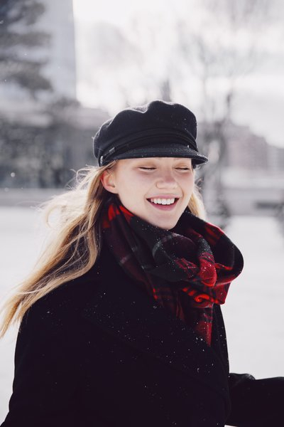 snow,woman,scarf,smile,smiles,fashion,smiling,sunshine, black cap