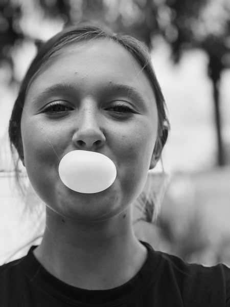 beautiful,black and white,black-and-white,bubble gum,cute,fun,girl,gum,woman,young