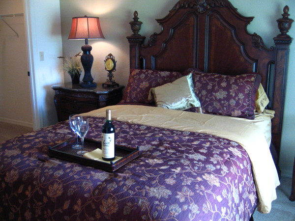 room,bed,rooms,beds,hotel,hotels,wine,wines
