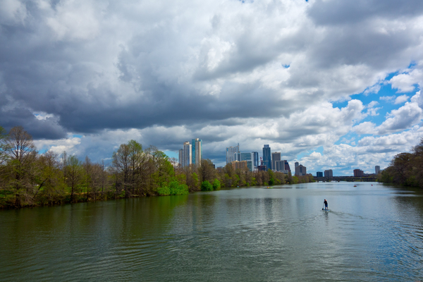 cc0,c1,sky,clouds,clouds sky,nature,white,weather,day,cloudscape,summer,outdoors,overcast,river,lake,paddleboard,austin,green,peaceful,freedom,scenic,landscape,water,tranquil,free photos,royalty free