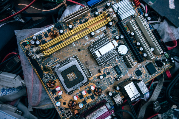 base,board,chips,circuit board,circuits,close-up,components,computer,cpu,electronics,equipment,hardware,main board,microchip,motherboard,plug,technology,wire,Free Stock Photo