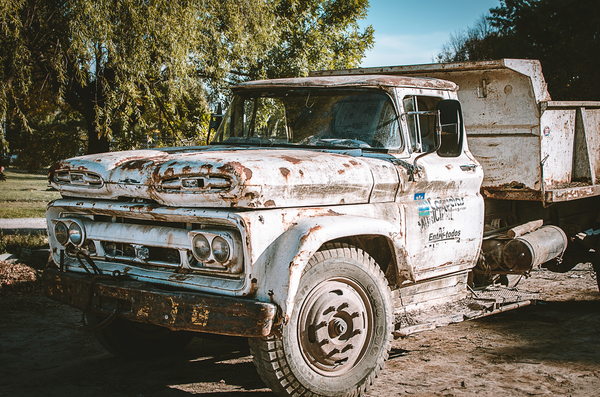 automobile,daytime,outdoors,rust,rusty,transportation system,trees,truck,vehicle,wheel,Free Stock Photo