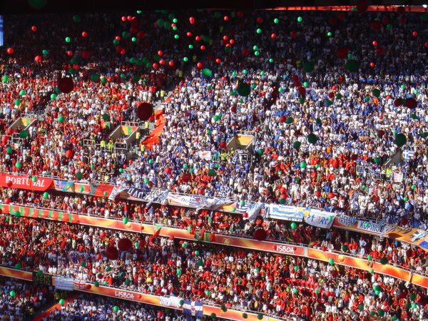 football,greece,portugal,lisbon,crowd,balloon,red,green,stadium,people,game,fans,soccer