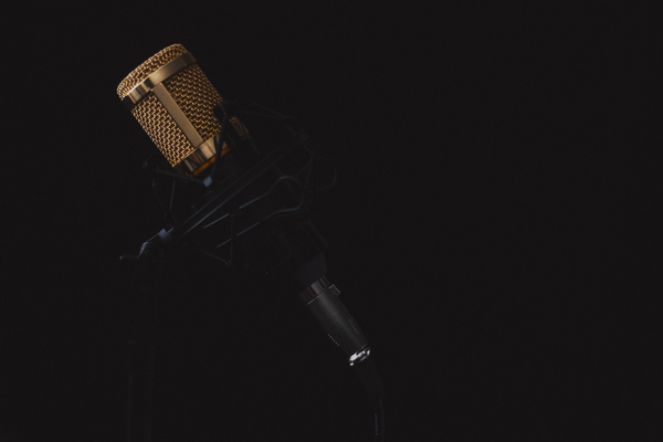 cc0,c4,microphone,music,sound,mic,musical,audio,vocal,voice,live,radio,speech,broadcasting,show,record,studio,interview,free photos,royalty free