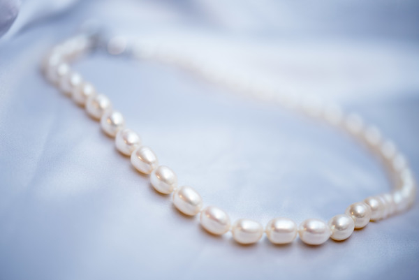 accessory,beads,depth of field,jewellery,jewelry,necklace,pearls