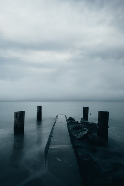  fog,sea,grey,wood,edge,water,ocean,column,background, nature api