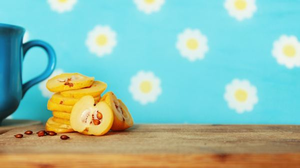 food,fresh,meal,cup,table,house,flower,bloom,floral,fruit,slices,cup,flowers,seeds,quince,tabletop,chopping board,half,cut,fall,autumn,free stock photos