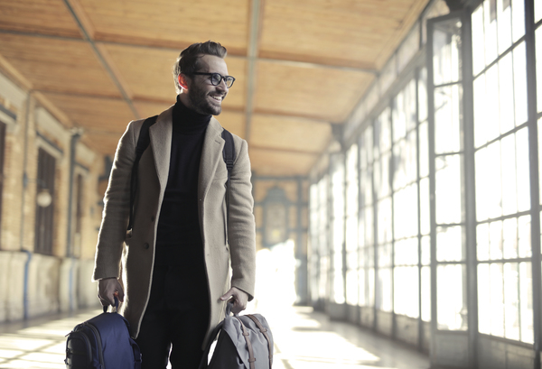 adult,airport,bags,blur,briefcase,business,caucasian,city,coat,daylight,fashion,glasses,handsome,happiness,happy,indoor,indoors,lifestyle,luggage,man,office,outdoors,outerwear,people,portrait,smile,smiling,station,street,style,sunlight,tourism,tourist,train,travel,trip,urban,voyage,wear,window,winter,Free Stock Photo