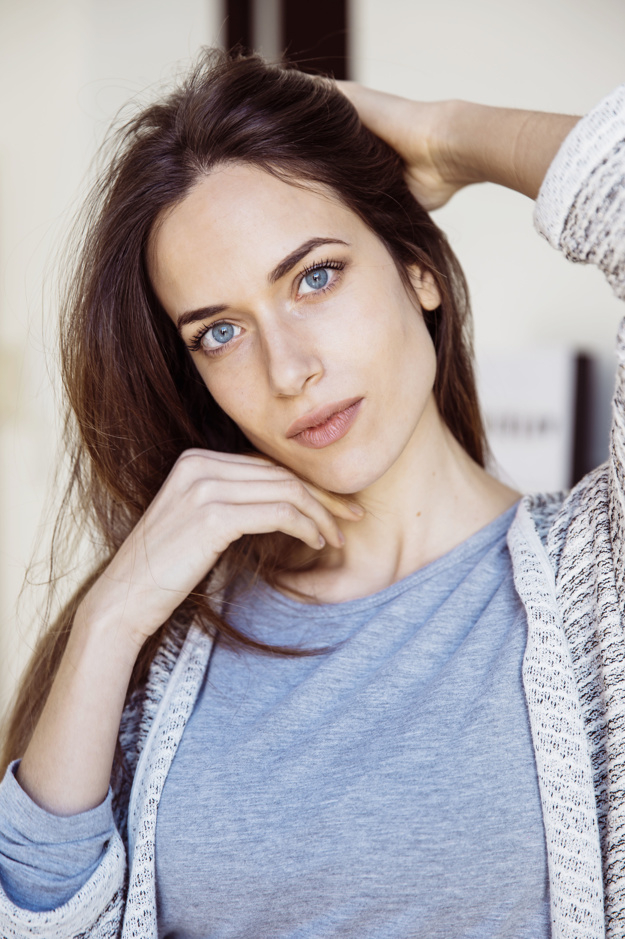 camera,blue,cute,face,elegant,person,eyes,lips,natural,sweet,healthy,clean,model,skin,young,fresh,hairstyle,content,wellness,beautiful