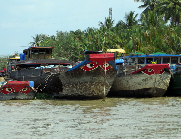 cc0,c1,viet nam,mekong,barges,navigation,red eye,can tho,boat,free photos,royalty free