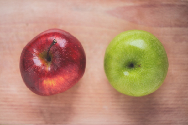 food,fruits,apples,row,red,green,wood,table,top,view,shine,sheen,still,bokeh