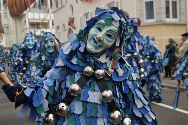 cc0,c1,sage,blue,viewers,fool,figure,carnival,panel,move,costume,masquerade,customs,carved,tradition,custom,mask,larva,germany,face,dressed up,ulm,free photos,royalty free
