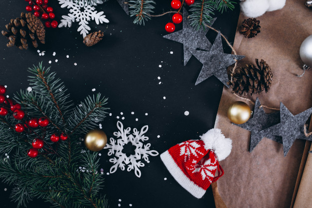 background,mockup,christmas,christmas tree,christmas card,christmas background,tree,winter,merry christmas,happy new year,card,gift,santa,green,xmas,nature,table,red,black background,layout