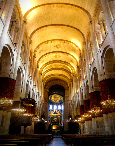 toulouse,ancient,architecture,basilica,belief,building,cathedral,catholic,church,french,heritage,historic,history,old,religion,spirituality,brick,france,construction,europe,office,outdoor,red,romanesque,roman,steeple,style,arch,art,faith,ceiling,chapel,indoor,inside,jesus,transept