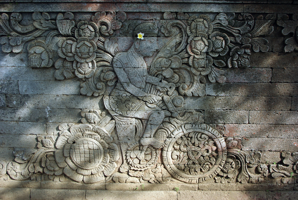 cc0,c2,indonesia,bali,temple,bas-relief,cyclist,free photos,royalty free