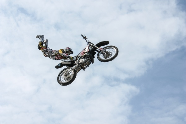 bike,biker,extreme,jump,motorbike,motorcycle,sky,sport,stunt,stuntman,Free Stock Photo