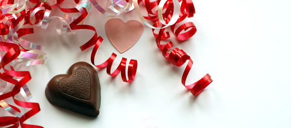 heart,valentine,candy,treat,sweets,ribbon,red,holiday,february,love,romance,symbol