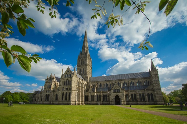 sky,lawn,grass,clouds,church,cathedral,building,architecture