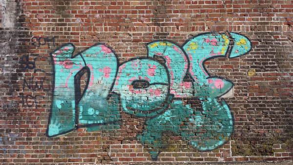 cc0,c1,graffiti,stone,wall,grunge,background,street,urban,free photos,royalty free