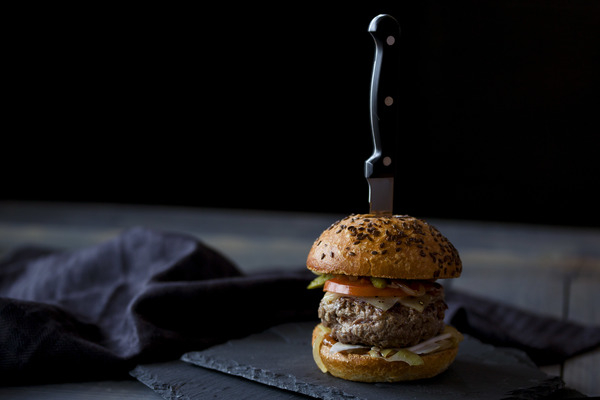 beef,burger,dark background,knife,meat