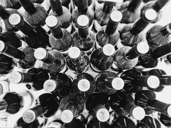alcoholic beverages,beverage,bottles,chilled,cold,cool,dirty,drink,dusty,from above,monochrome,snow,wine bottles,Free Stock Photo