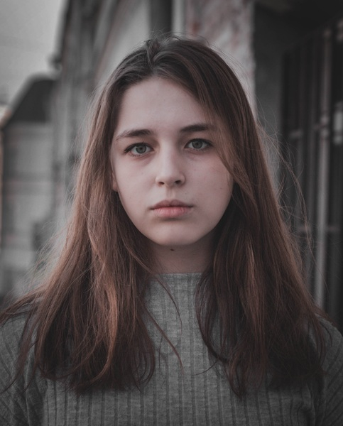 adolescent,attractive,beautiful,beauty,brunette,casual,close-up,cute,dark,eyes,face,facial expression,fashion,girl,glamour,hair,lips,long,model,person,photoshoot,portrait,pose,pretty,sad,sexy,style,woman,young,Free Stock Photo