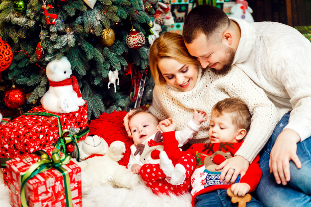 Reindeer Christmas Sessions | Katie Corinne Photography's Blog _