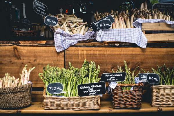 asparagus,farmers market,market,vegetables