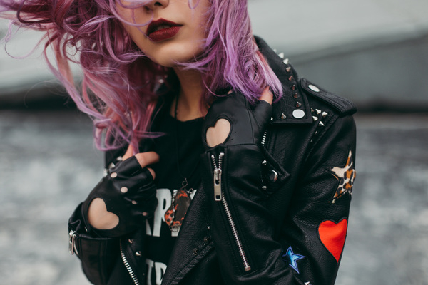 adult,beautiful,black leather jacket,close-up,color,dark lipstick,detail,details,face,fashion,girl,glamour,hair,hands,heart,lady,leather jacket,lipstick,makeup,model,person,photoshoot,pose,style,stylish,wear,woman,Free Stock Photo