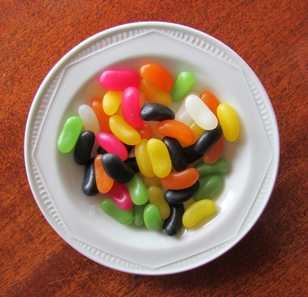 cc0,c1,jelly beans,colours,white bowl,sugar,treats,halloween,sweets,colorful,white,candy,yummy,dessert,snack,sweet,free photos,royalty free