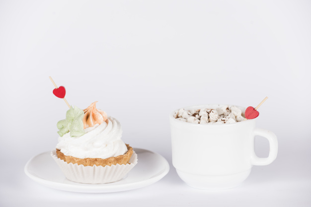 background,food,coffee,heart,love,light,table,red,red background,color,valentines day,white background,holiday,cupcake,event,white,shape,colorful background,coffee cup,drink